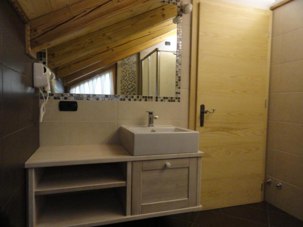 B&B Mas Di Zonadi Раббі Номер фото